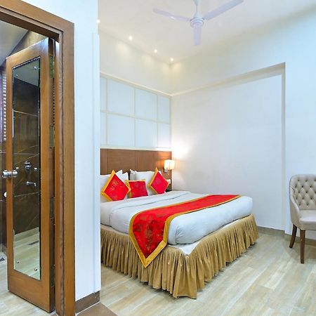 Hotel Hari Piorko - New Delhi Railway Station Екстериор снимка