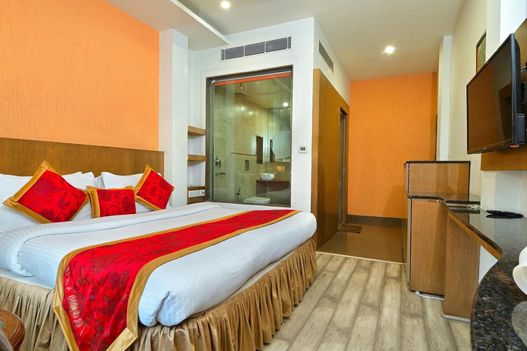 Hotel Hari Piorko - New Delhi Railway Station Екстериор снимка