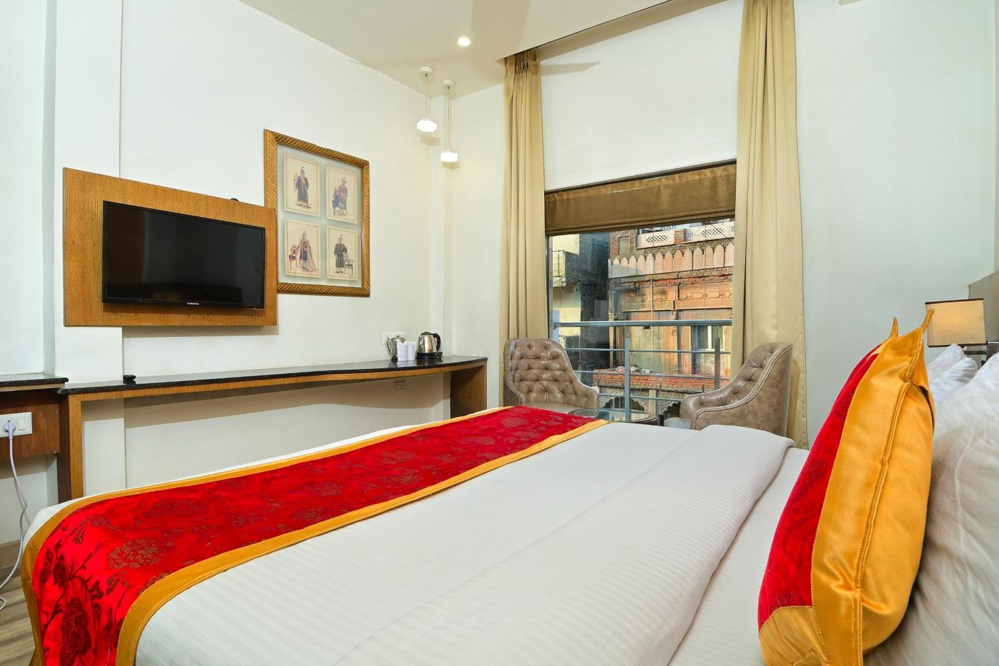 Hotel Hari Piorko - New Delhi Railway Station Екстериор снимка