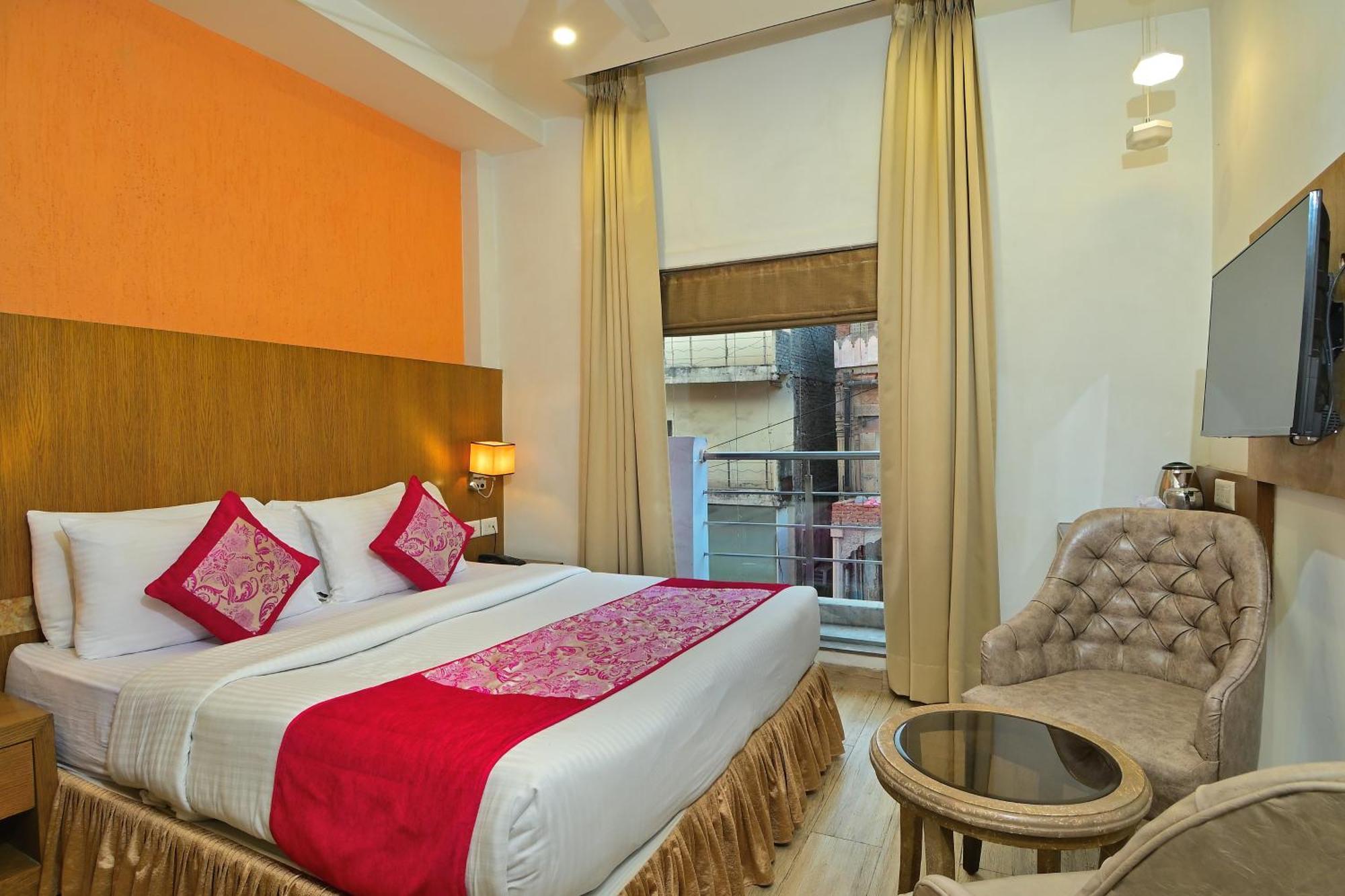Hotel Hari Piorko - New Delhi Railway Station Екстериор снимка