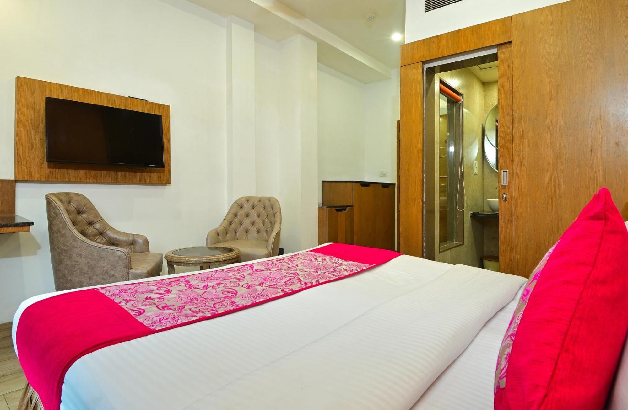 Hotel Hari Piorko - New Delhi Railway Station Екстериор снимка