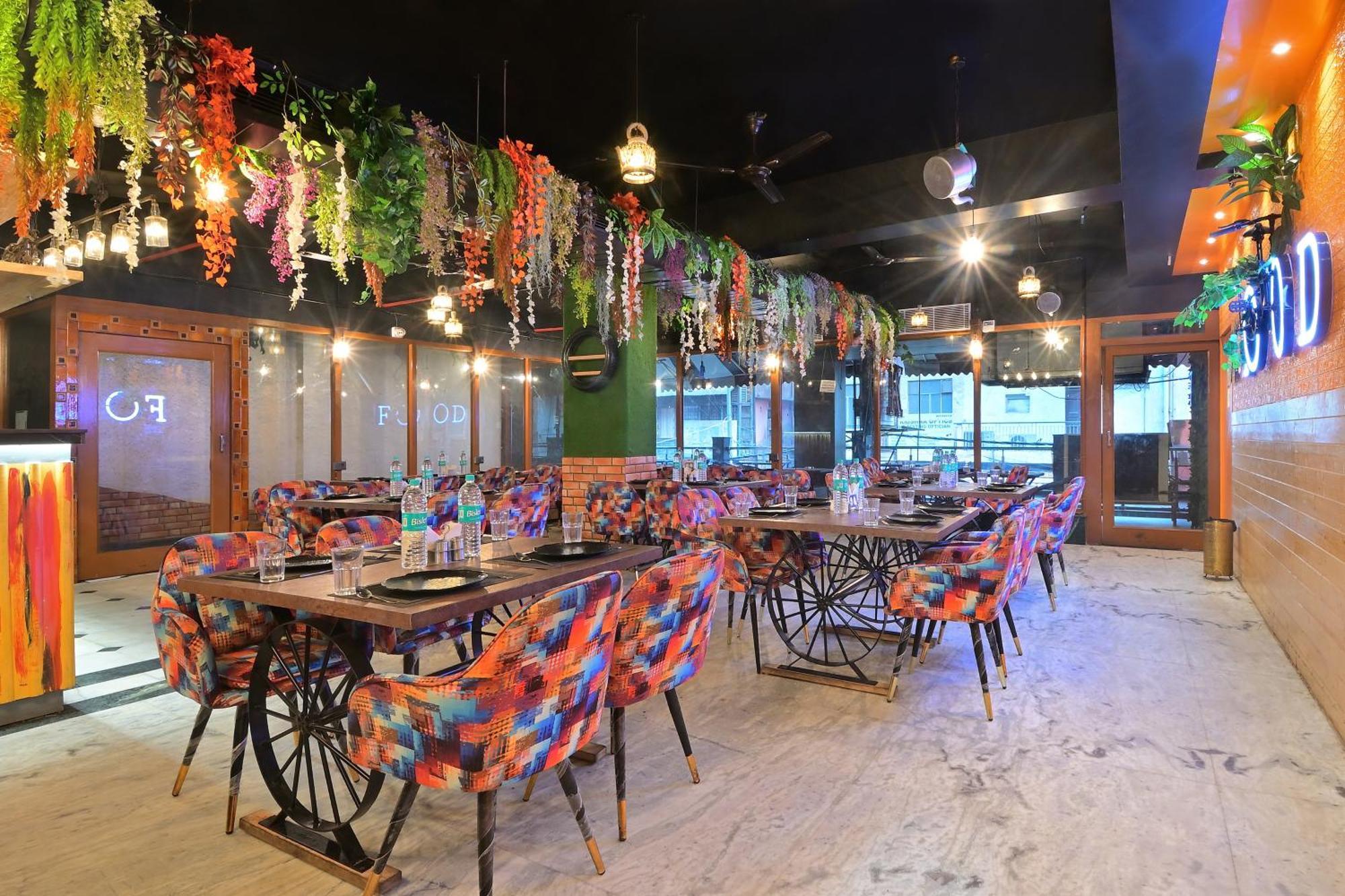 Hotel Hari Piorko - New Delhi Railway Station Екстериор снимка
