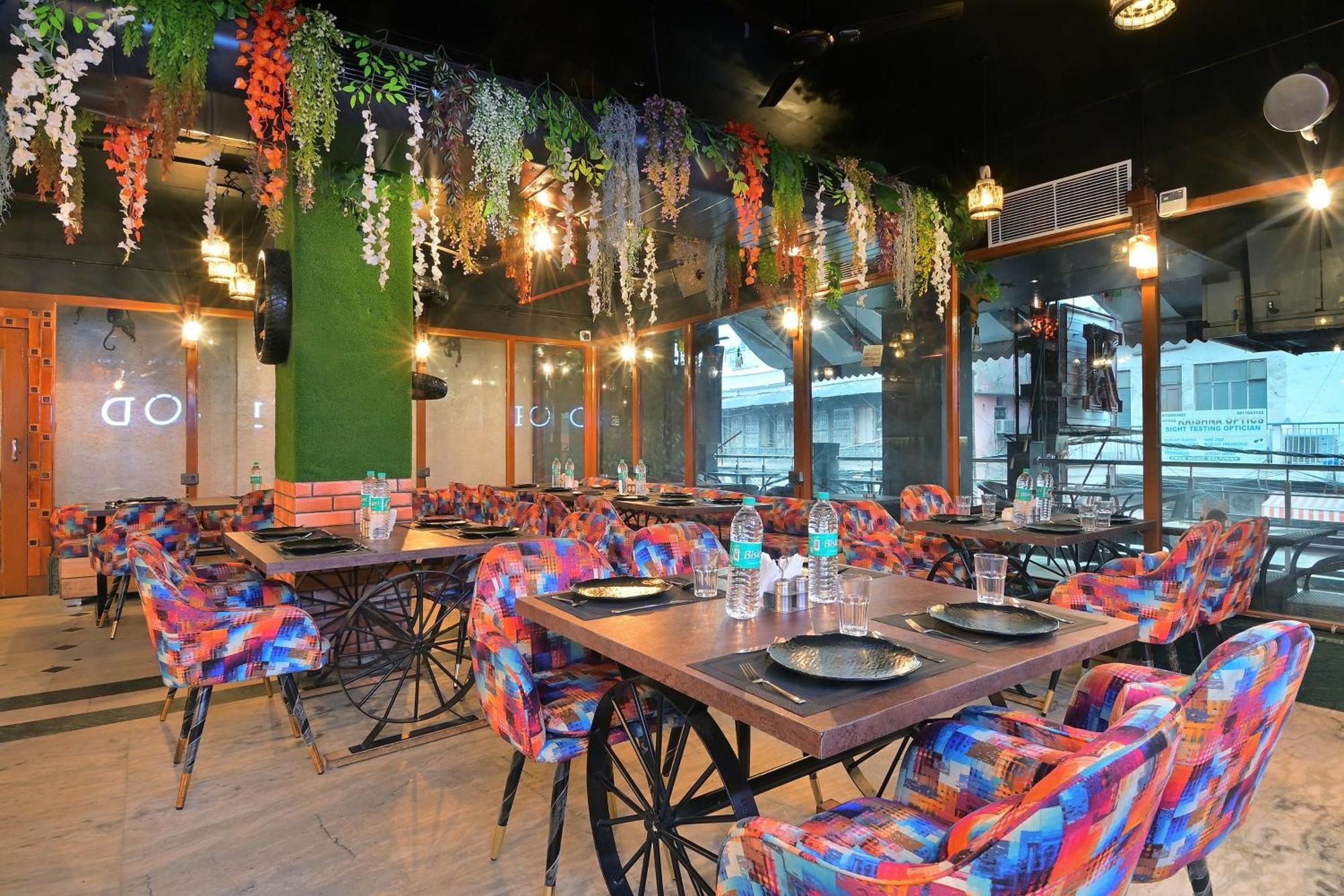 Hotel Hari Piorko - New Delhi Railway Station Екстериор снимка