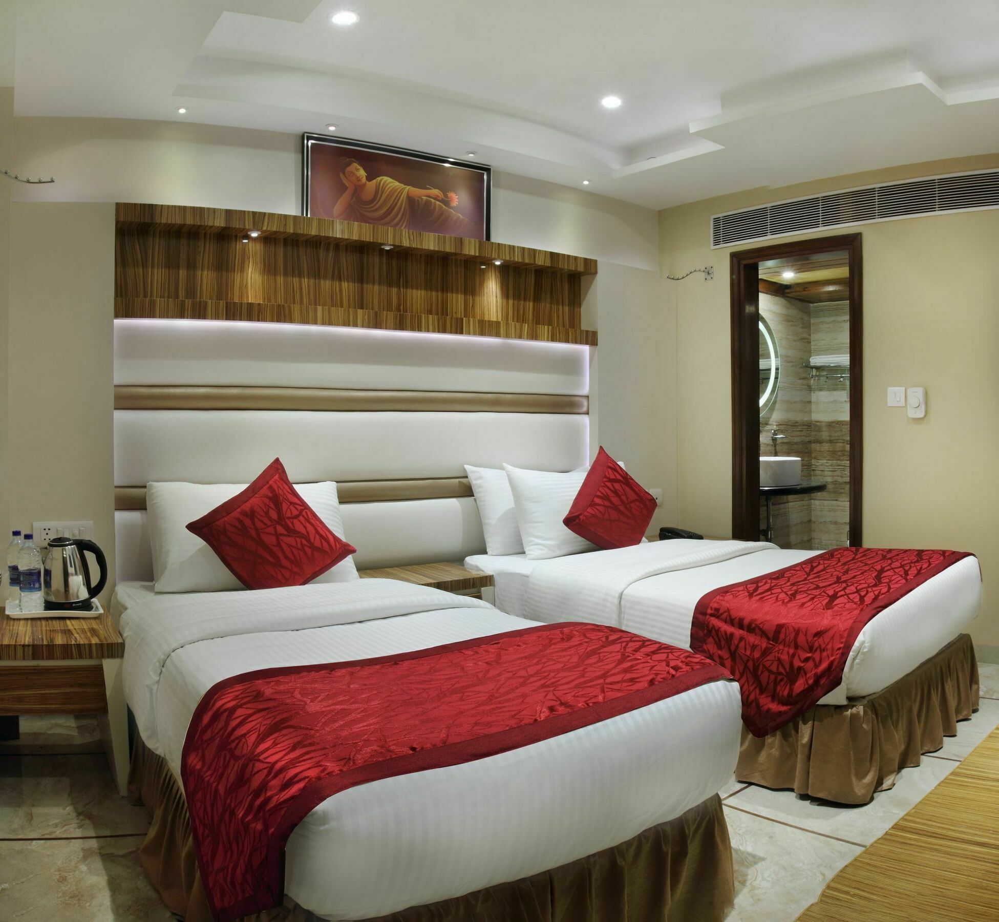 Hotel Hari Piorko - New Delhi Railway Station Екстериор снимка